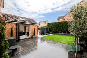 Photo 21- click for photo gallery